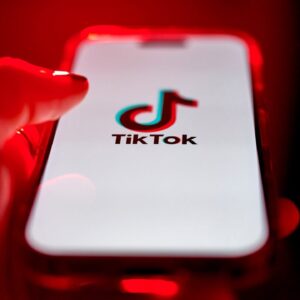 Trump, Xi Call Moves TikTok Deal Forward