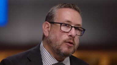 U.S. immigration official defends rule targeting "anti-American" views of green card applicants