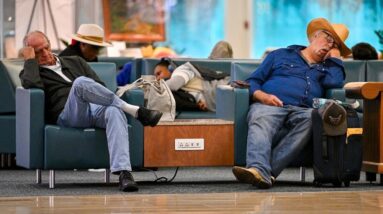 American airports face travel chaos as government shutdown continues