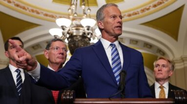 Democrats, Republicans remain deadlocked as shutdown enters Day 20