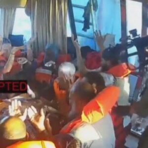 Israel intercepts flotilla headed toward Gaza