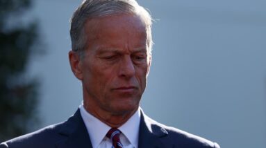 Republicans set to propose bill to pay federal workers through government shutdown