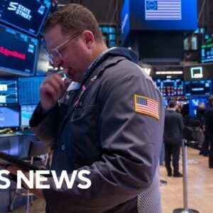 Stock market reacts as December begins after big Black Friday shopping season