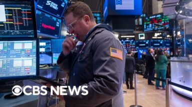 Stock market reacts as December begins after big Black Friday shopping season