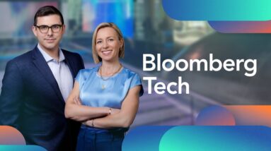 Apple Picks Gemini to Run AI-Powered Siri  | Bloomberg Tech 1/12/2026
