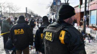 Details unclear on investigation into fatal shooting of Alex Pretti