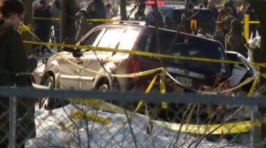 Tony Dokoupil visits site where ICE officer killed Renee Good in Minneapolis