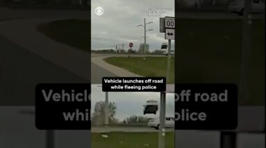 Driver wanted for felony warrant jumps over another vehicle and crashes #shorts