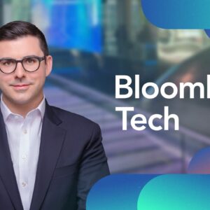 OpenAI’s $30B Bet, Trump’s AI Safety Shift and Apple’s Next Act