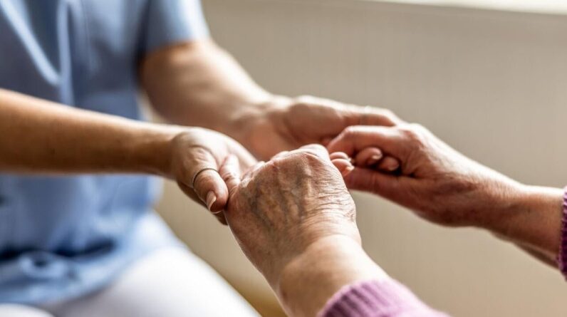 Millions of seniors receiving $90 deposits from Social Security Administration